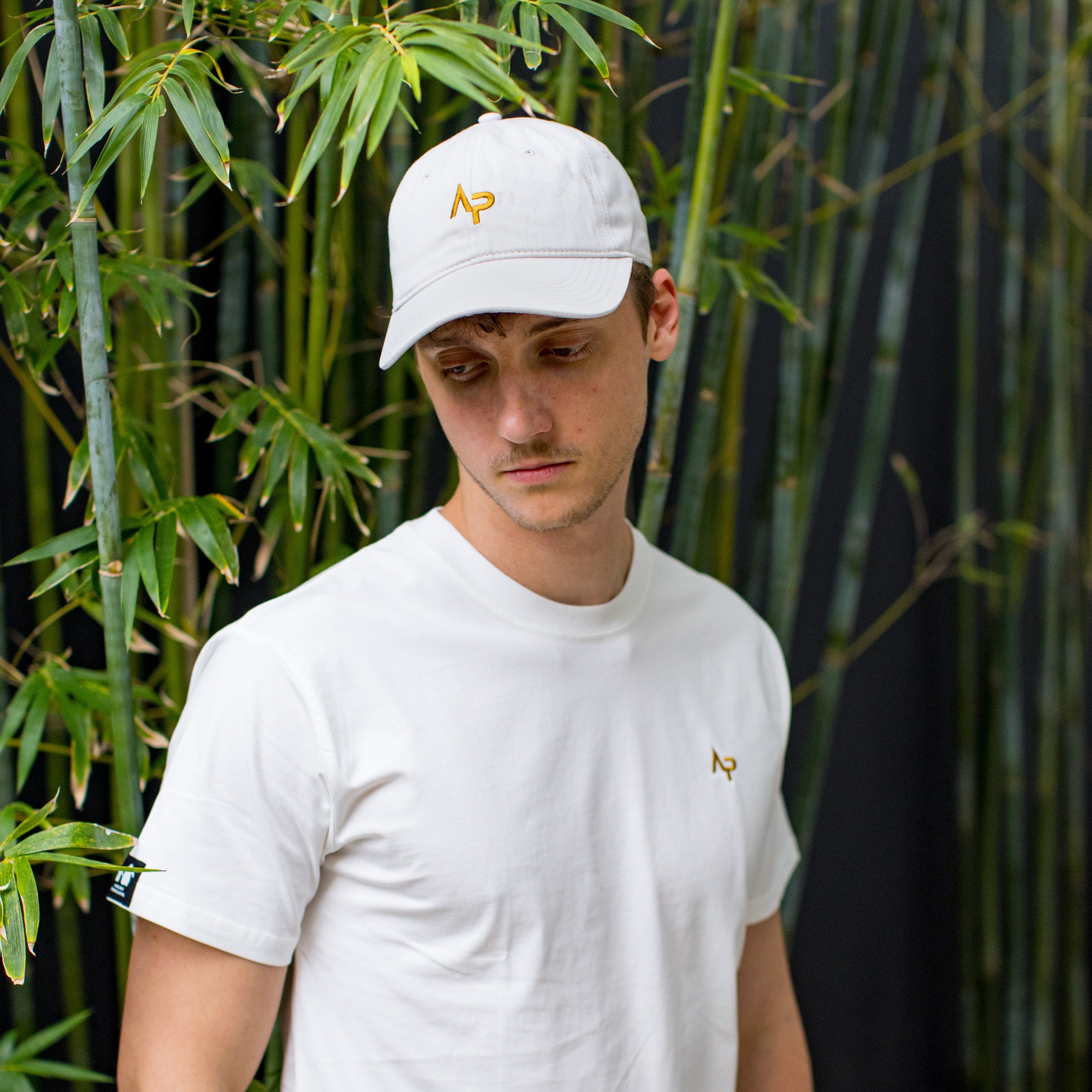 Angry Penguins | AP Bone Cotton Cap Strapback with gold logo - Lifestyle